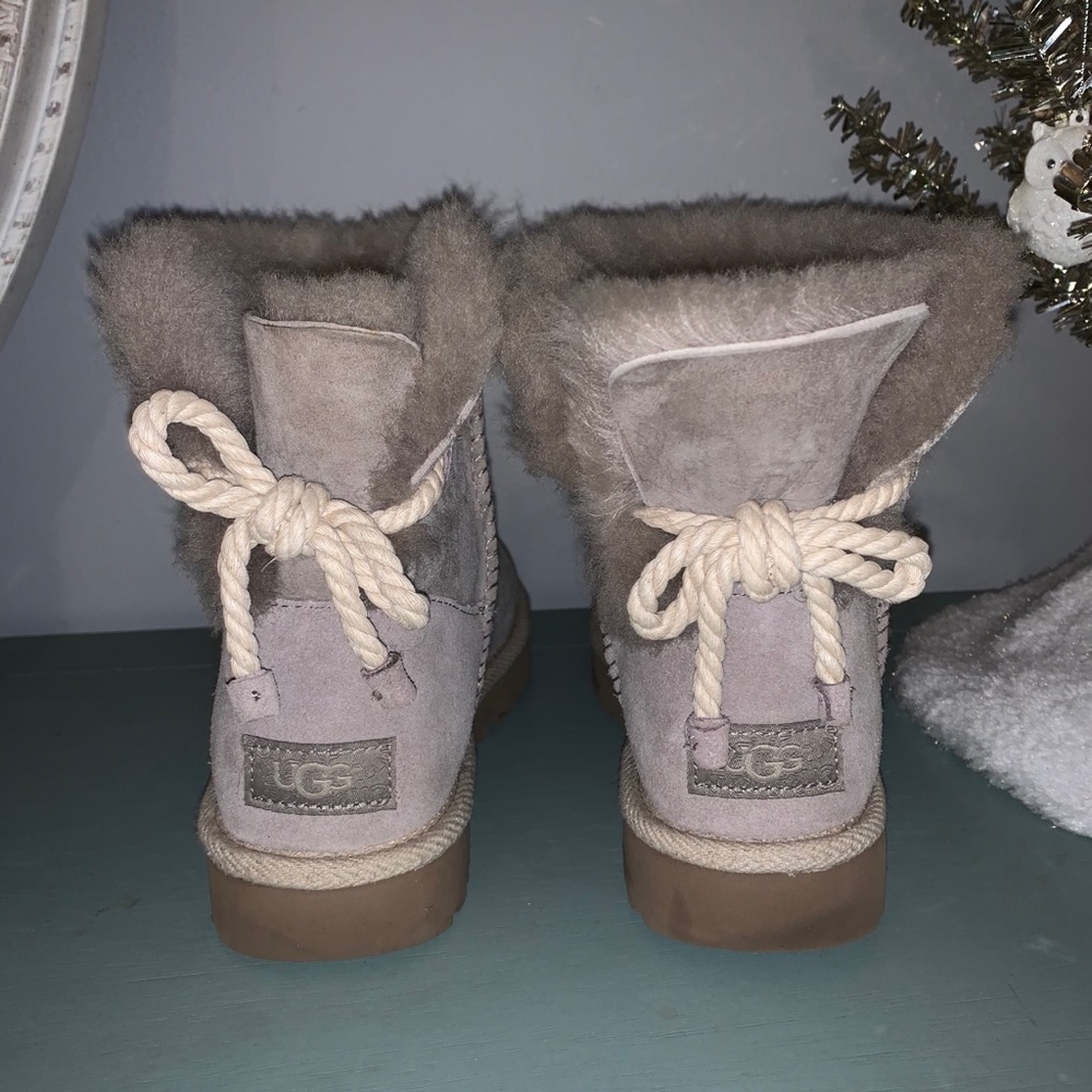 Rope knot UGGS